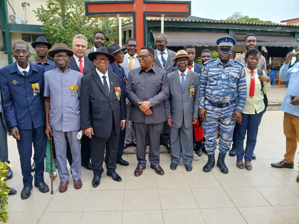 ANIMATION D’UN PANEL HISTORIQUE SUR LA PARTICIPATION DES AFRICAINS A LA SECONDE GUERRE MONDIALE PAR L’ASSOCIATION DES RUSSOPHONES EN CI, L’UNIVERSITÉ  – photo 1