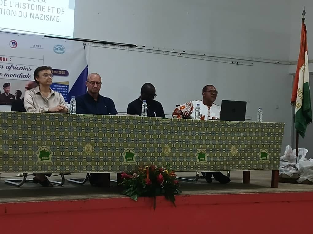 ANIMATION D’UN PANEL HISTORIQUE SUR LA PARTICIPATION DES AFRICAINS A LA SECONDE GUERRE MONDIALE PAR L’ASSOCIATION DES RUSSOPHONES EN CI, L’UNIVERSITÉ  – photo 8