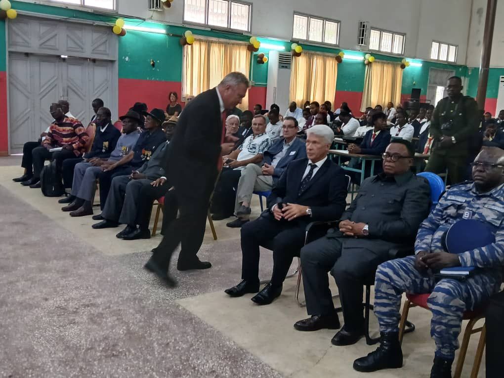 ANIMATION D’UN PANEL HISTORIQUE SUR LA PARTICIPATION DES AFRICAINS A LA SECONDE GUERRE MONDIALE PAR L’ASSOCIATION DES RUSSOPHONES EN CI, L’UNIVERSITÉ  – photo 13