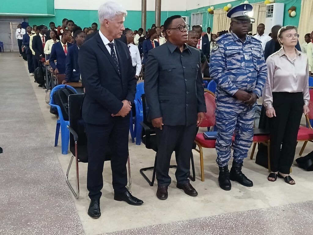 ANIMATION D’UN PANEL HISTORIQUE SUR LA PARTICIPATION DES AFRICAINS A LA SECONDE GUERRE MONDIALE PAR L’ASSOCIATION DES RUSSOPHONES EN CI, L’UNIVERSITÉ  – photo 17
