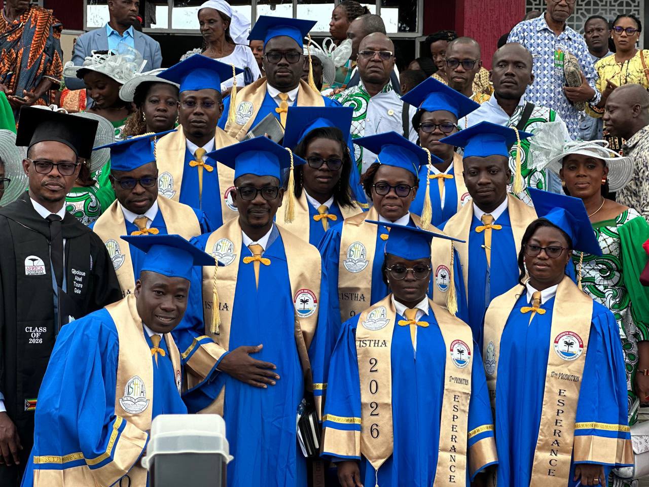 Les diplômés de l’ISTHA en toge lors de la cérémonie du 12 juillet 2026
