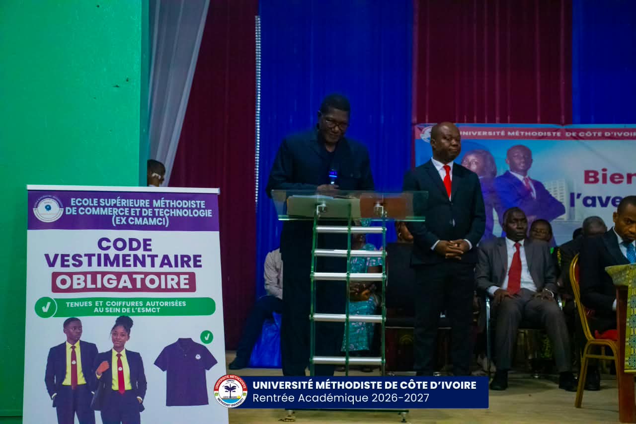 Présentation du code vestimentaire de l’ESMCT aux nouveaux étudiants