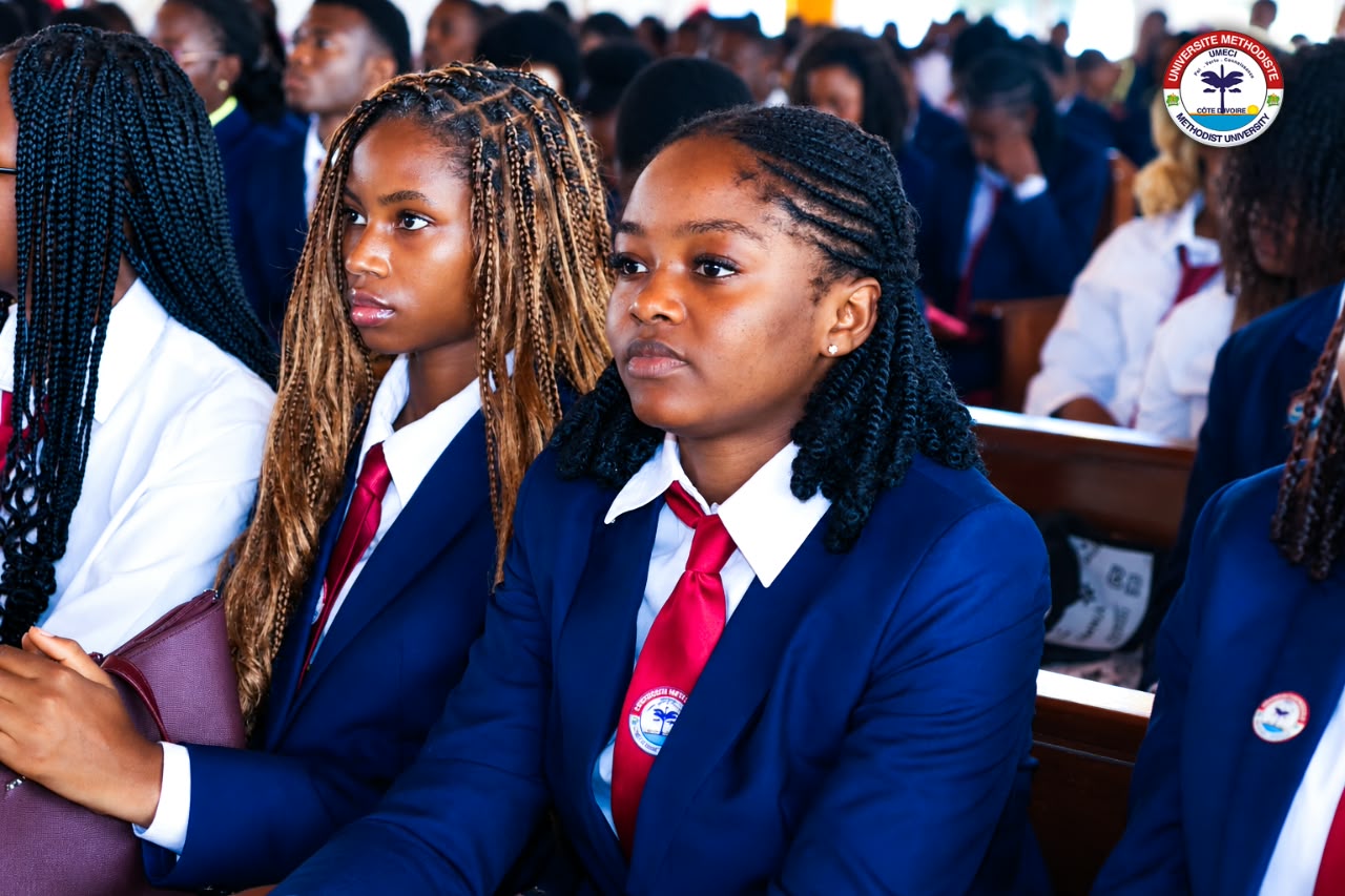 Des étudiantes de l’UMECI présentes à la cérémonie