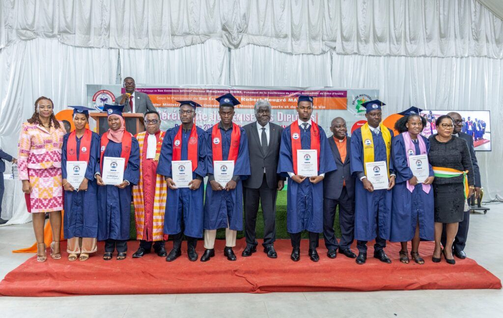 CÉRÉMONIE DE DIPLOMATION 2024 AU ROYAL PALACE – photo 1