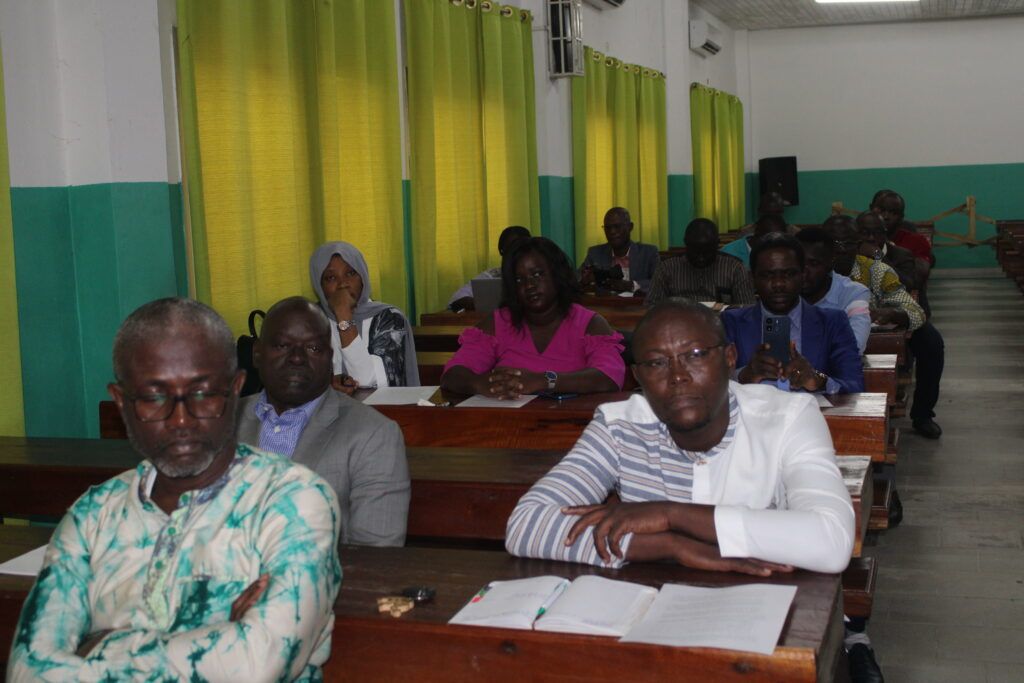 la Direction de L’UMECI a rencontré le jeudi 19 septembre à l’amphi Docteur Aouti tous les enseignants – photo 4