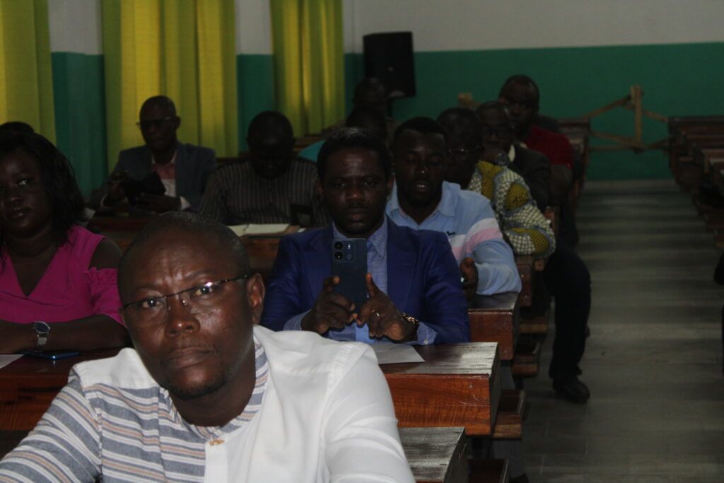 la Direction de L’UMECI a rencontré le jeudi 19 septembre à l’amphi Docteur Aouti tous les enseignants – photo 5